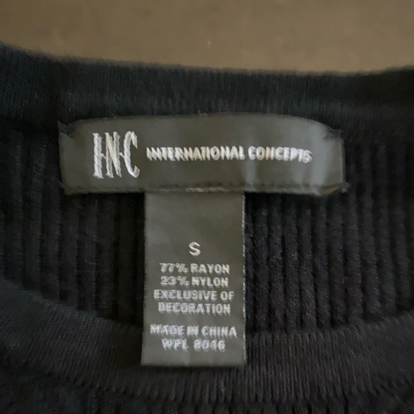 Sweater - Picture 2 of 4